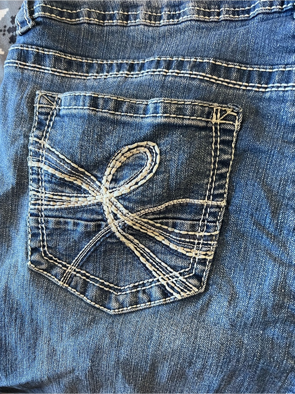 Wallflower Women's Medium Blue Bootcut Jeans - Picture 8 of 8